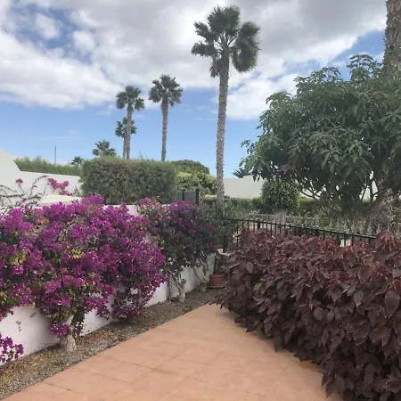 4-bed Bungalow With Private Pool & Parking 别墅 *